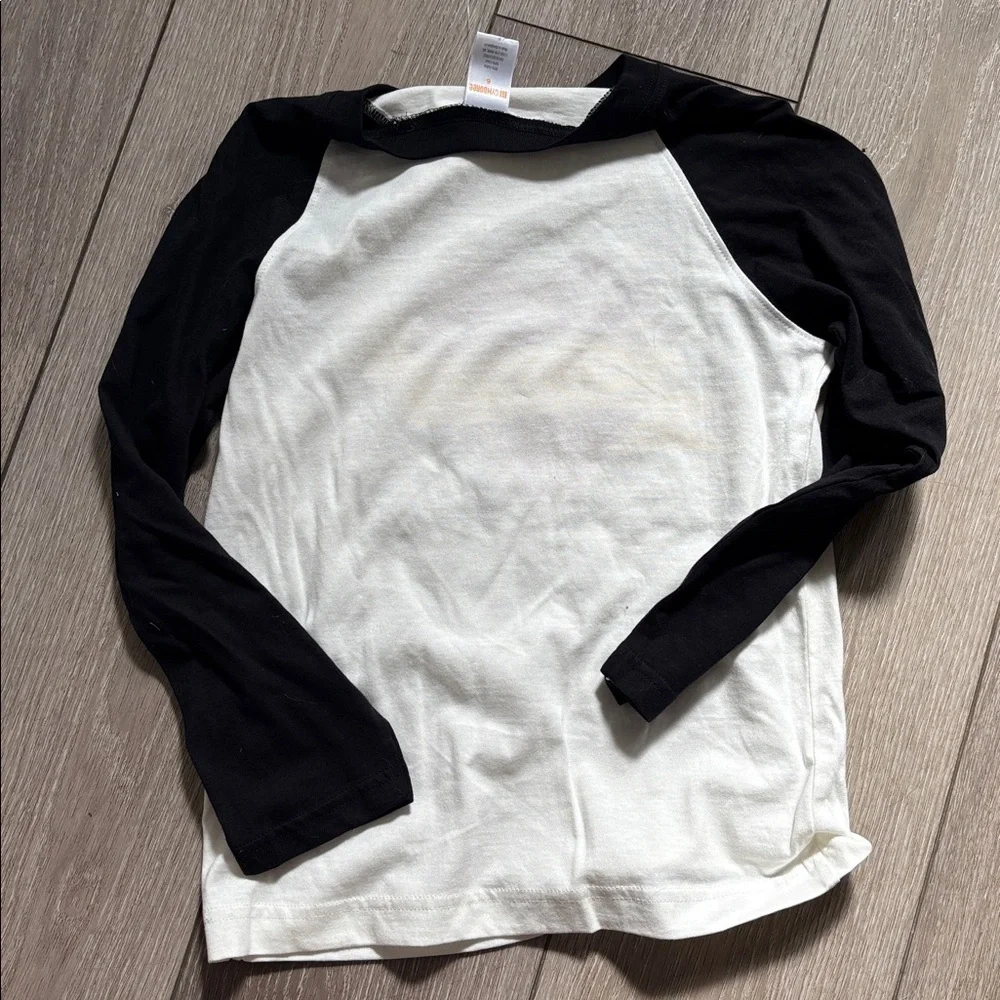 New! Gymboree Black/White Mom Tee size 6